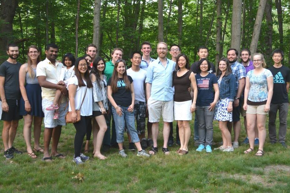 Group photo of the Lunt lab at a summer BBQ